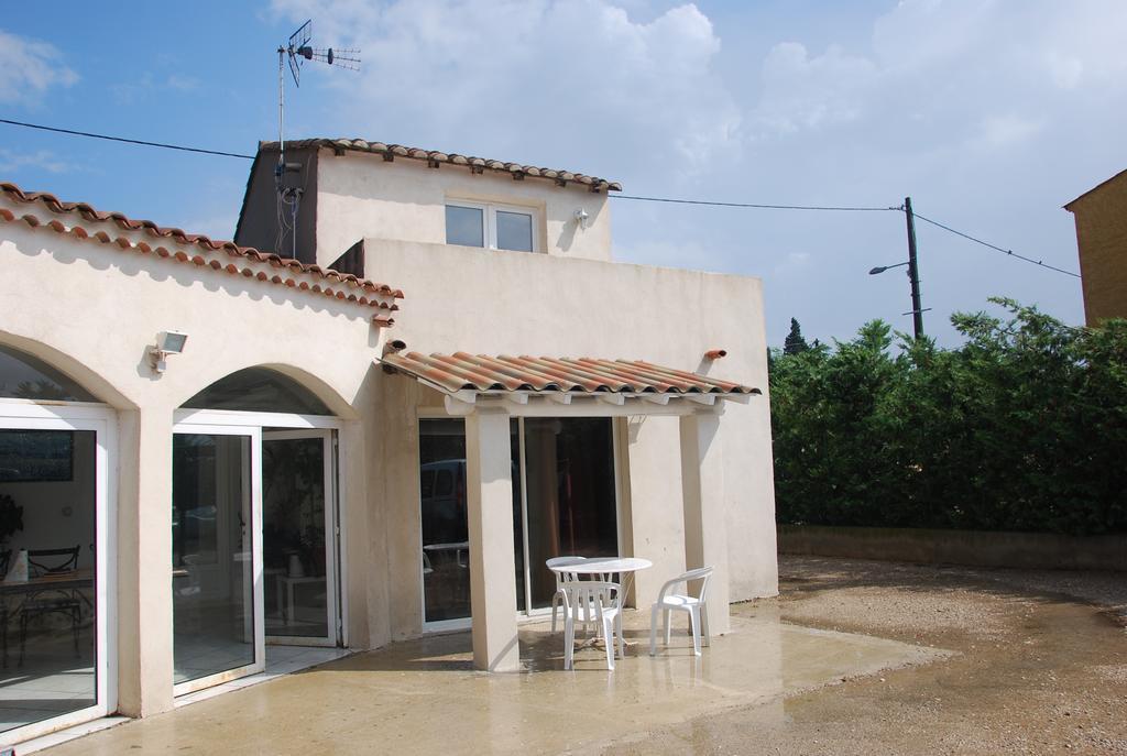 Villa Soleil De Camargue Arles Esterno foto